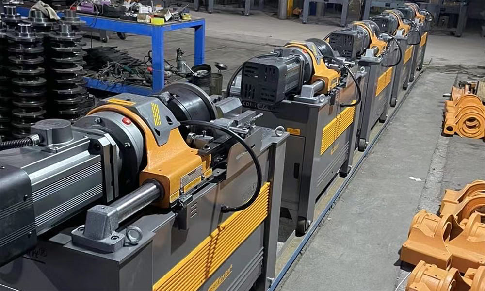 Threading Machine Operator What is a Steel Bar Threading Machine? - GHM MACHINERY